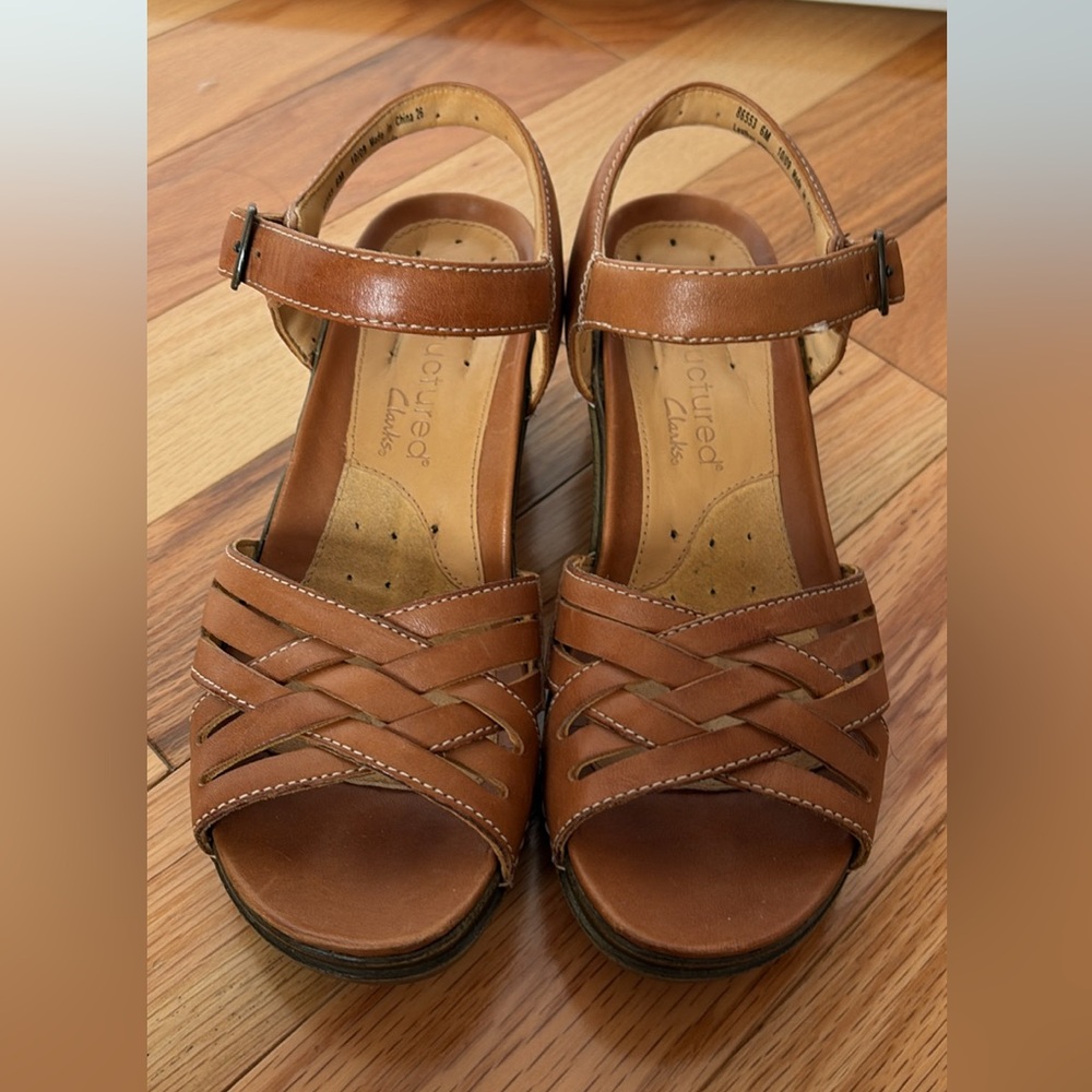 Clarks Women's Brown Leather Strappy Sandals